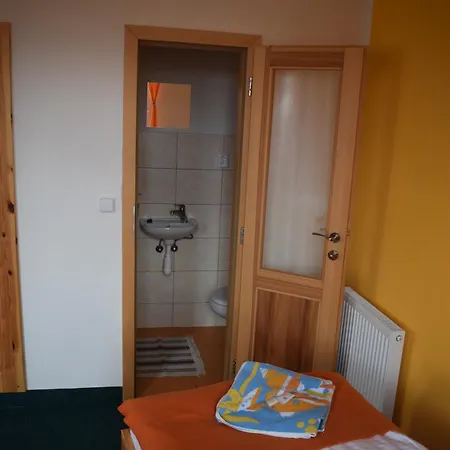 Pod Rozhlednou 3*